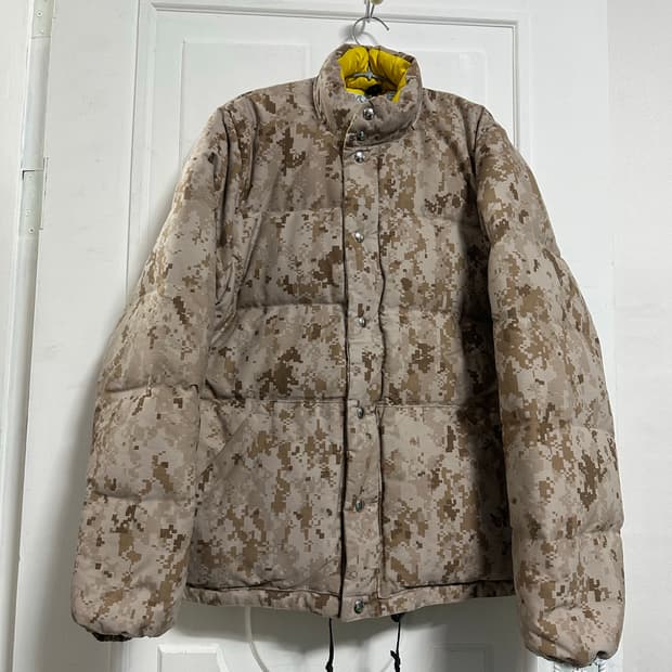 마크 맥네어리 카모 패딩