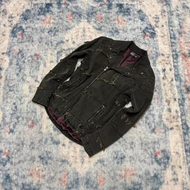 Face the music 00s grunge patchwork ride