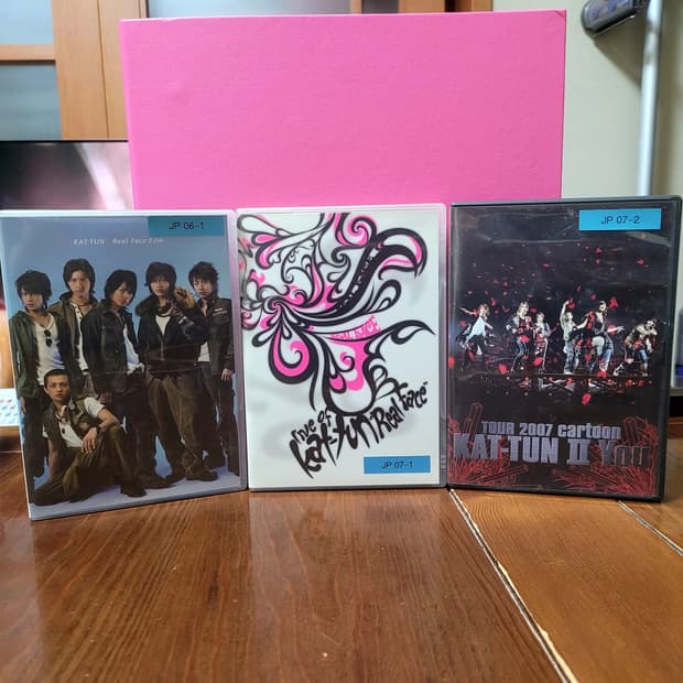 KAT-TUN DVD 앨범 3개