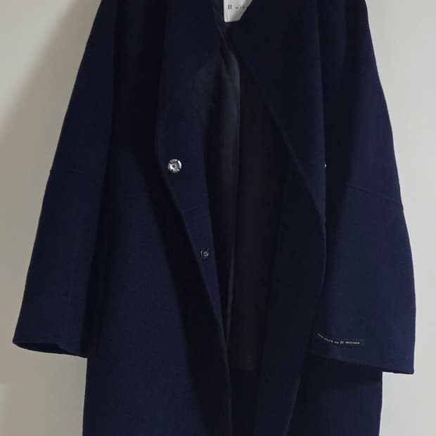 잇미샤 플레어 소매 울 혼방 코트