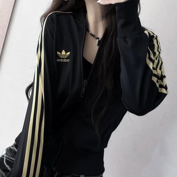 아디다스 희귀져지 블랙골드 (교신가능)