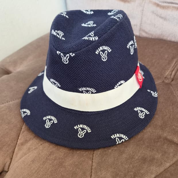 파리게이츠 토끼로고패턴 골프 버킷햇