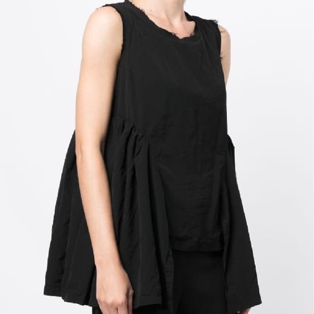 꼼데가르송 플레어 장식 슬리브리스 탑 / 머듈 플리츠플리즈 가브리엘라콜