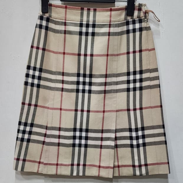 버버리 노바체크  스커트 36