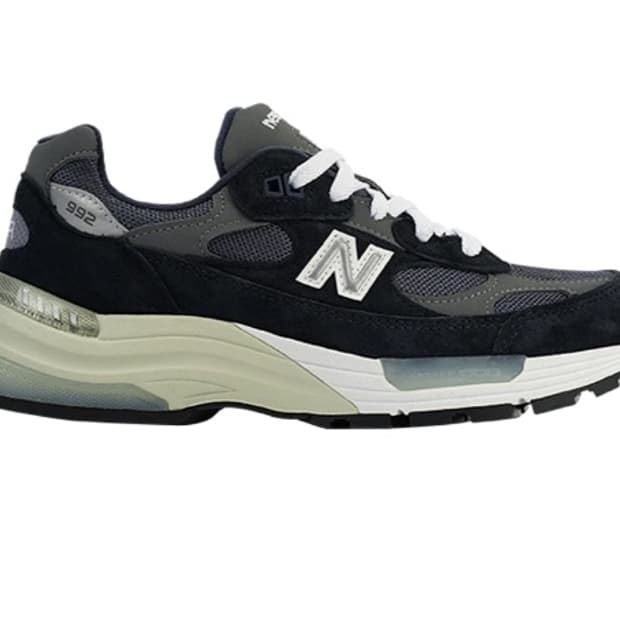 뉴발란스 992 네이비 /  275