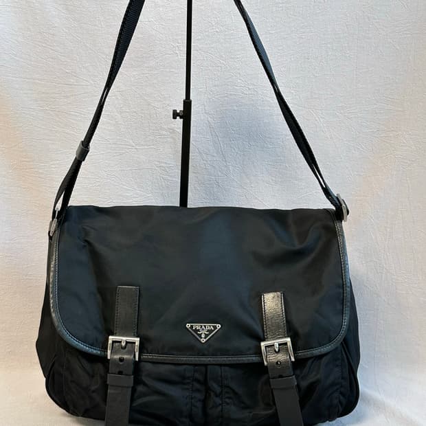 프라다 나일론 포코노 크로스백 메신저백 투포켓 버클