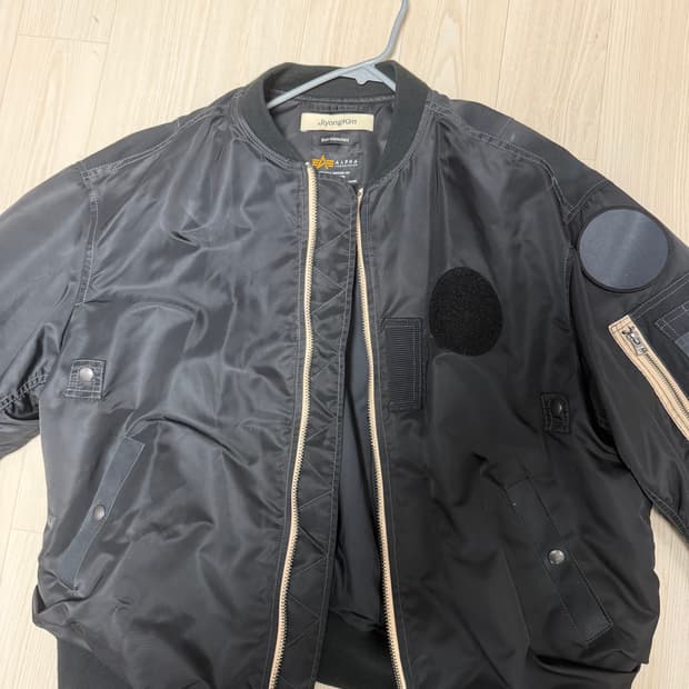 지용킴 알파인더스트리 블랙 ma-1 봄버자켓 L사이즈