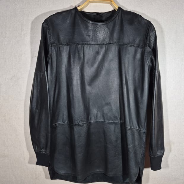 En Noir 옹느와르 레더 롱슬리브 