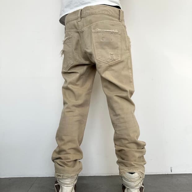 돌체앤가바나 베이지 디스트로이드 새깅진