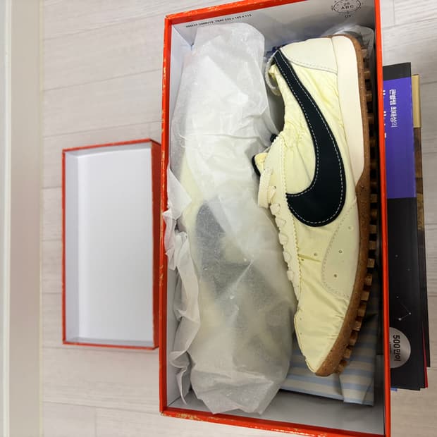 나이키 자크뮈스 문슈 270(8.5)