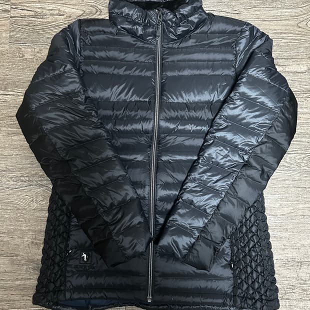 블랙야크 여성 경량 패딩 검정 (100)