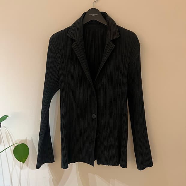 이세이미야케 페테 플리츠자켓 