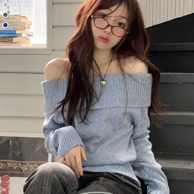 레이드 글램 여리핏 빈티지 컬러 믹스 오프숄더 루즈핏 니트 소라