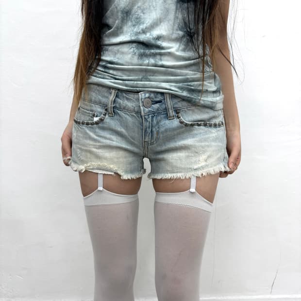 American eagle stud shorts  