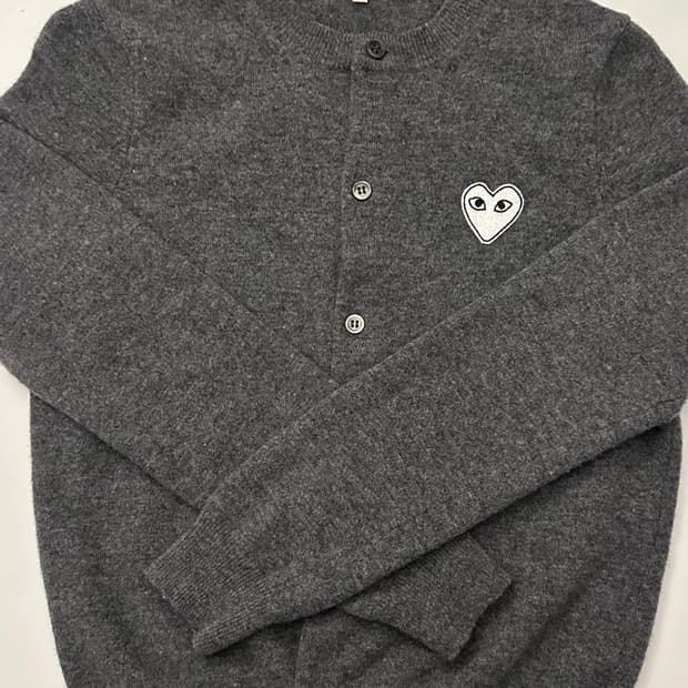 꼼데 화이트 와펜 그레이 가디건 여성 L 