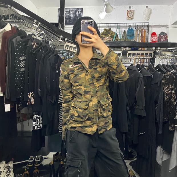 Roxy 패치 디테일 밀리터리 견장 자켓