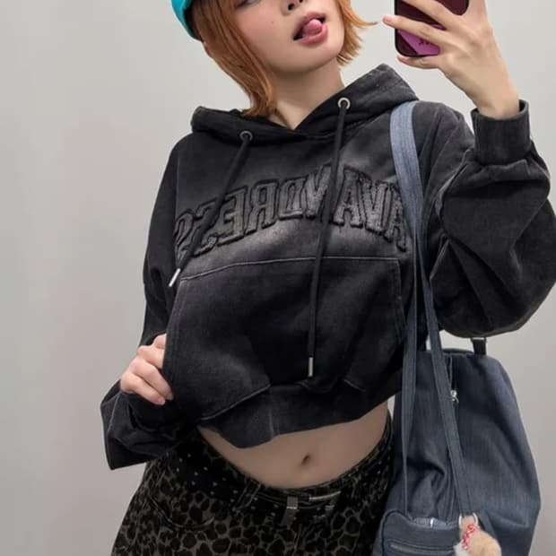 홀리데이비지터 빈티지 클럽 로고 6패널 캡
