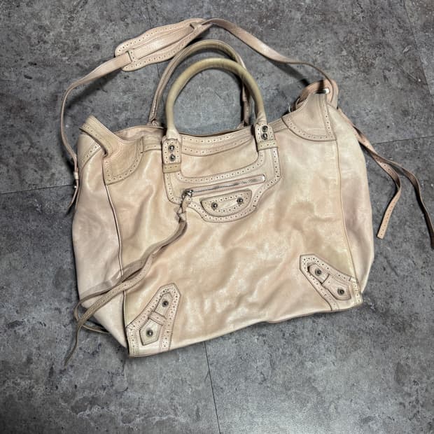 발렌시아가 모터백 