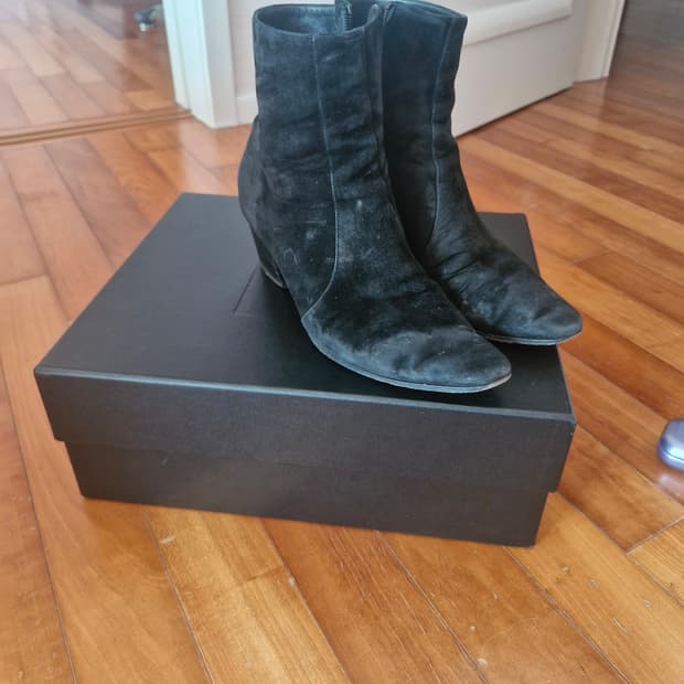 생로랑 바실리아 22 fw 앵클 부츠 스웨이드 265