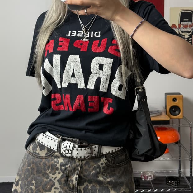 디젤 00s 슈퍼 브레이브 진스 여성 블랙 반팔 티셔츠