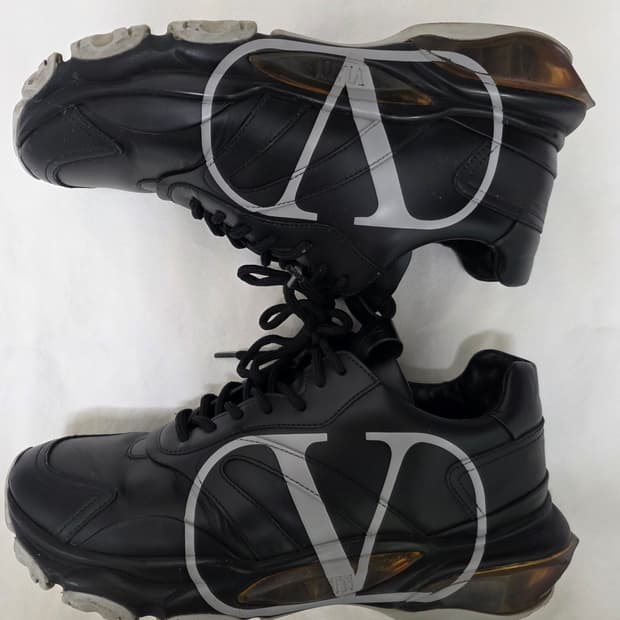 발렌티노 로고 스니커즈 정품