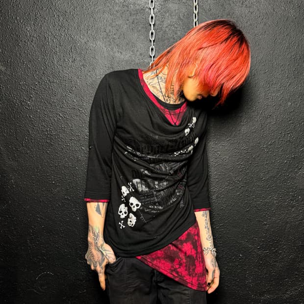 Black & Red Layered 3/4 Sleeve T-shirt  
