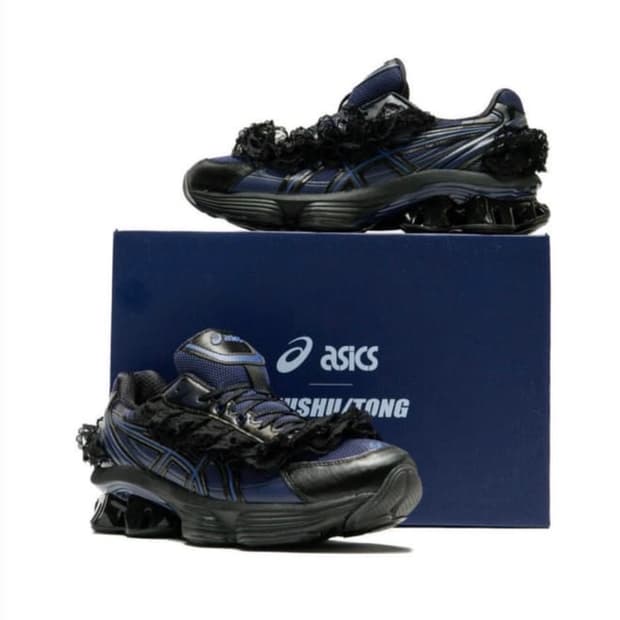 슈슈통 아식스 스니커즈 36