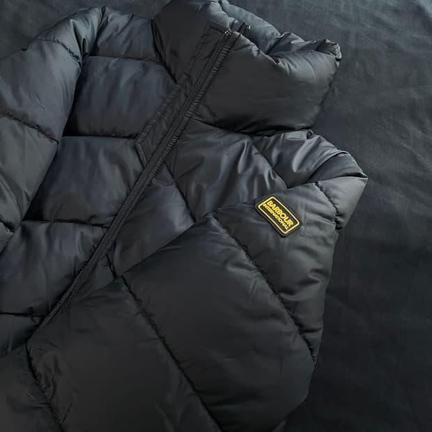 바버 인터네셔널 매크니 퀼팅 자켓 블랙 S / 여성 경량패딩