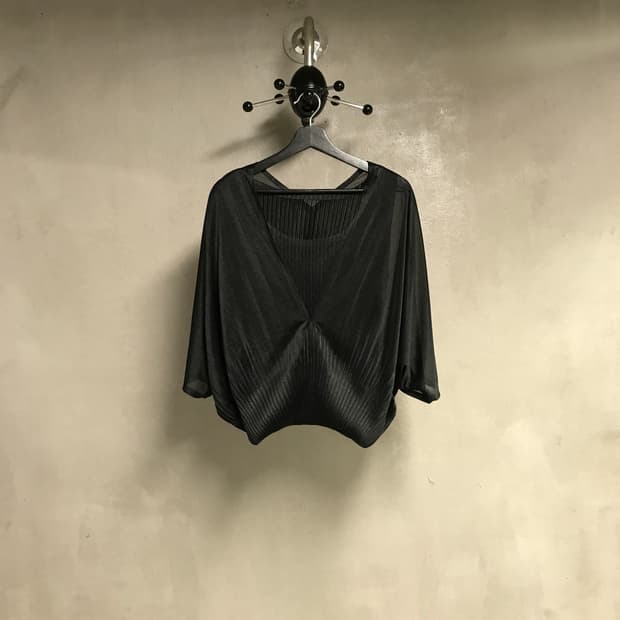 이세이 미야케 플리츠 블라우스 블랙 2(W)