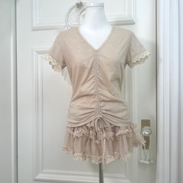 beige lace point shirring blouse(size-9)