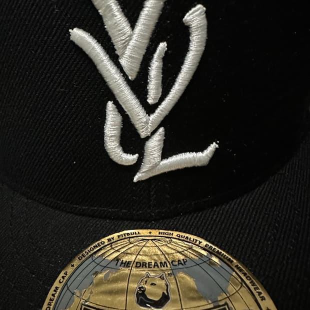 오피움 YVL 캡 블랙