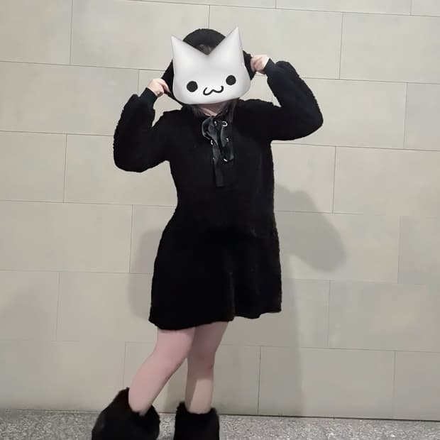 앙크루즈 지뢰계 정석템 후드 폭닥폭닥 털 블랙 리본 아일렛 디테일 원피스