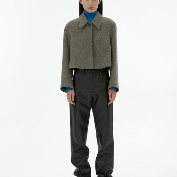 Amomento wide crop coat 0size