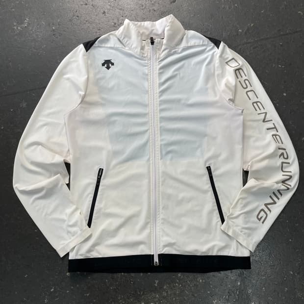 100 데상트 경량 집업