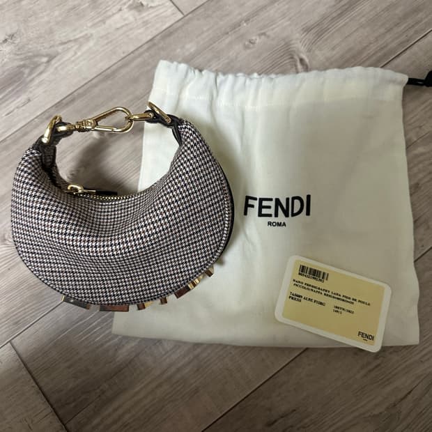 펜디 펜디그라피 나노백