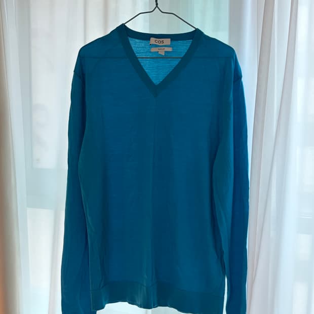 코스 니트 팔아요 M사이즈