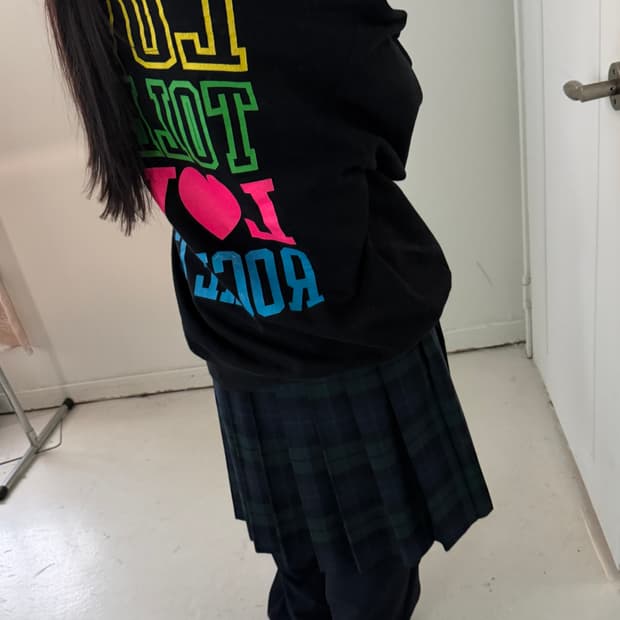 챔피온 블랙 LOVE 스웻셔츠 맨투맨