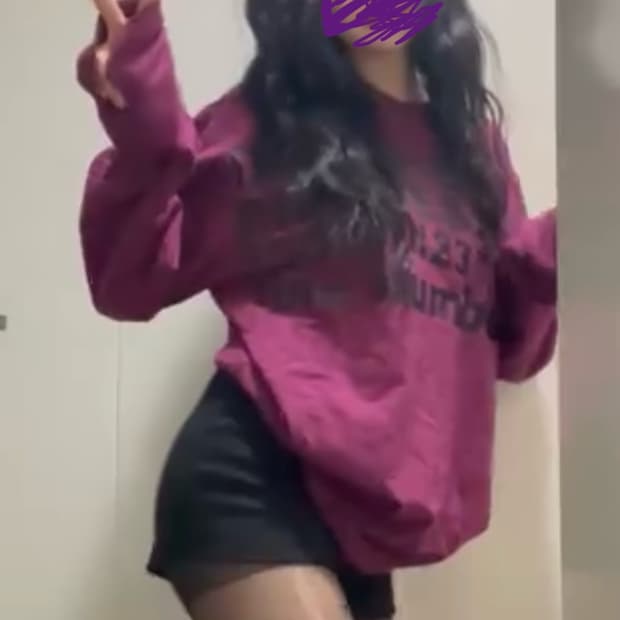 더콜디스트모먼트 롱슬리브 L 마젠타컬러