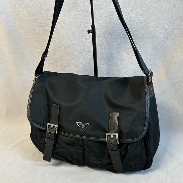 프라다 나일론 포코노 크로스백 메신저백 투포켓 버클