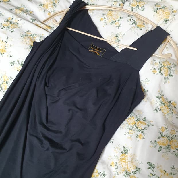 비비안웨스트우드 비스코스 드레이핑 슬리브리스 원피스