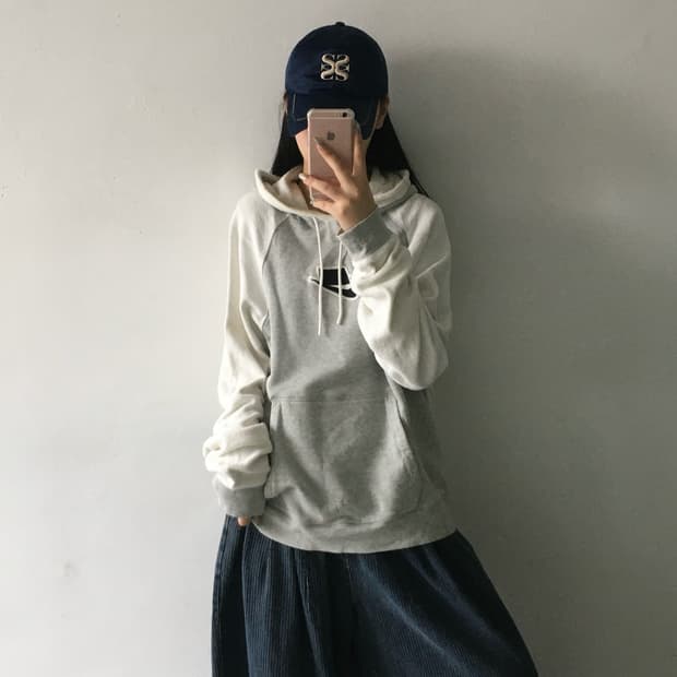 나이키 플리스 배색 후드티