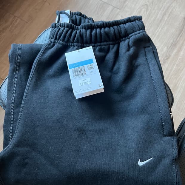 나이키 루즈핏 스웻팬츠 hv1091