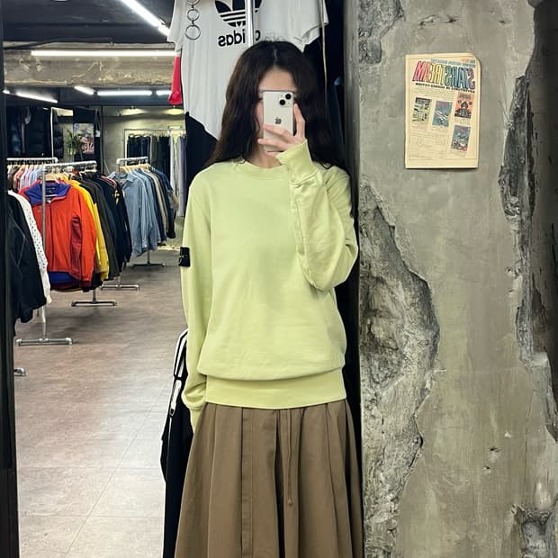 스톤아일랜드 맨투맨 라임 S #csz2187