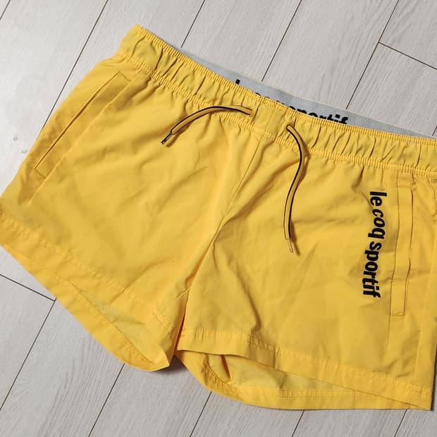 르꼬끄 반바지 스포르티브 쇼츠 사이즈75 m

세탁으로 인한 구김 외에