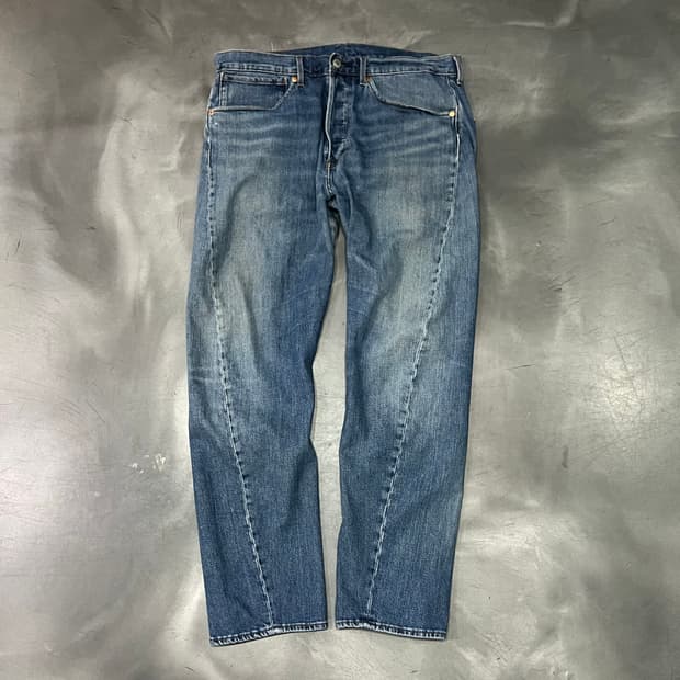  리바이스 엔지니어드진 데님 팬츠 y14683