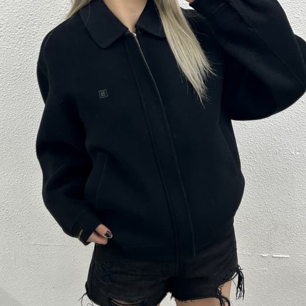 발망 블랙 카라 모직 자켓 95