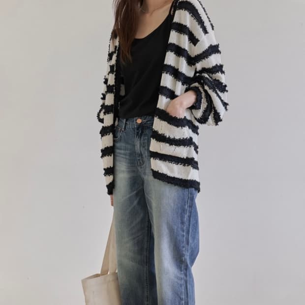 더버터크림 스트라이프 가디건