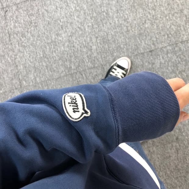 나이키 정품 에어모지 크루탑 맨투맨