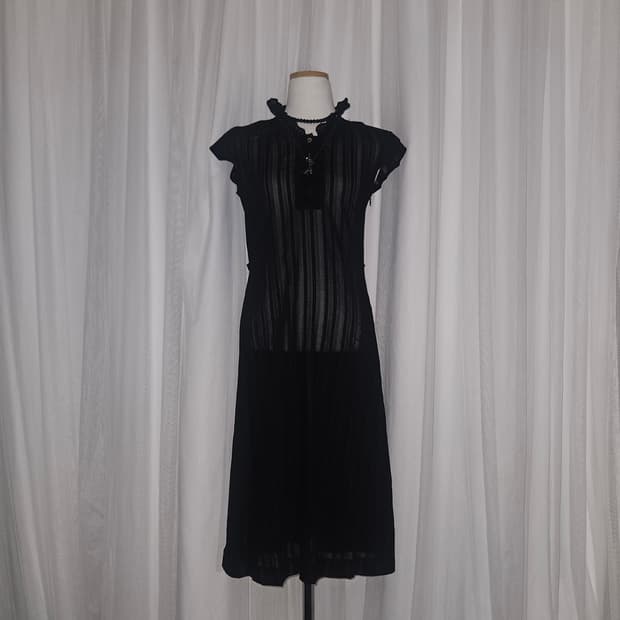 Hampstead 미드나잇 스트라이프 레이스  드레스