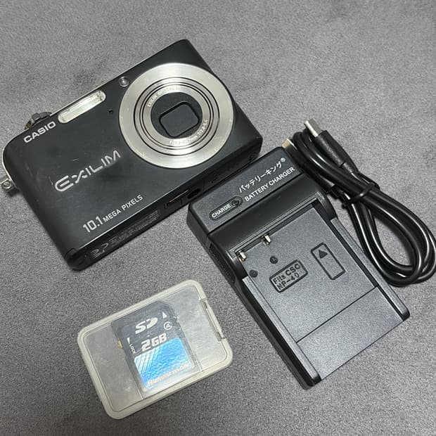 아일릿 키키 카메라 casio ex-z1000 풀구성 